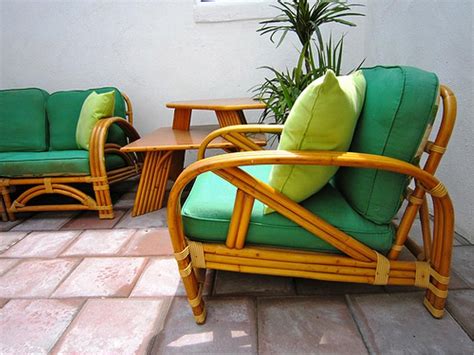 Can Bamboo Furniture Be Outside: A Symphony of Nature and Craftsmanship